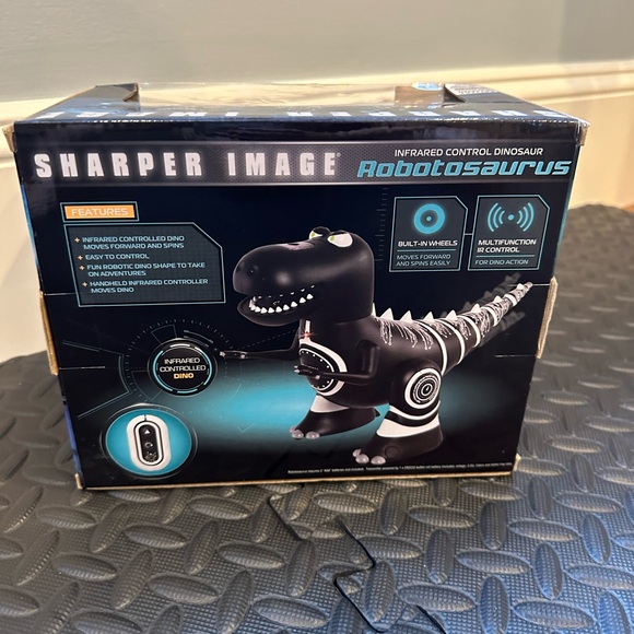 Robotosaurus Infrared Control Dinosaur Action Toy Robot - Picture 3 of 9